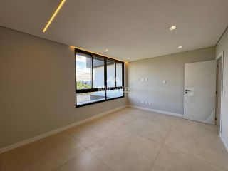 Casa de Condomínio Para Vender com 3 quartos sendo 3 suítes no bairro Sim em Feira De Santana