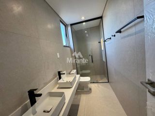 Casa de Condomínio Para Vender com 3 quartos sendo 3 suítes no bairro Sim em Feira De Santana