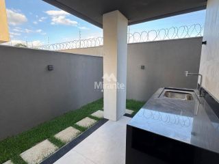 Casa de Condomínio Para Vender com 3 quartos sendo 3 suítes no bairro Sim em Feira De Santana