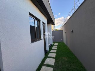 Casa de Condomínio Para Vender com 3 quartos sendo 3 suítes no bairro Sim em Feira De Santana