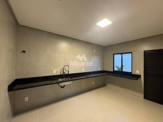 Casa de Condomínio Para Vender com 3 quartos sendo 3 suítes no bairro Sim em Feira De Santana