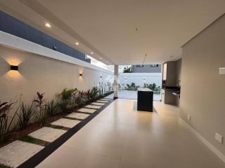 Casa de Condomínio Para Vender com 3 quartos sendo 3 suítes no bairro Sim em Feira De Santana