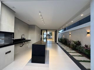 Casa de Condomínio Para Vender com 3 quartos sendo 3 suítes no bairro Sim em Feira De Santana