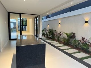 Casa de Condomínio Para Vender com 3 quartos sendo 3 suítes no bairro Sim em Feira De Santana