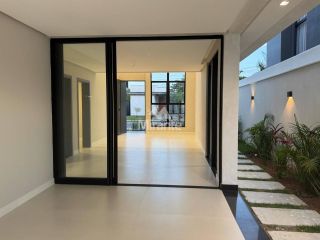 Casa de Condomínio Para Vender com 3 quartos sendo 3 suítes no bairro Sim em Feira De Santana