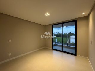 Casa de Condomínio Para Vender com 3 quartos sendo 3 suítes no bairro Sim em Feira De Santana