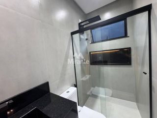 Casa de Condomínio Para Vender com 3 quartos sendo 3 suítes no bairro Sim em Feira De Santana