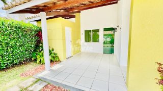 Casa de Condomínio Para Alugar com 3 quartos sendo 1 suíte no bairro Sim em Feira De Santana