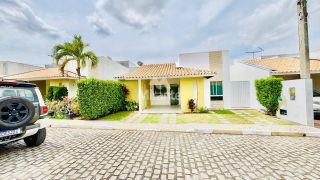 Casa de Condomínio Para Alugar com 3 quartos sendo 1 suíte no bairro Sim em Feira De Santana