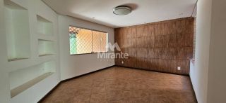 Casa Para Alugar com 3 quartos sendo 3 suítes no bairro Parque Getúlio Vargas em Feira De Santana