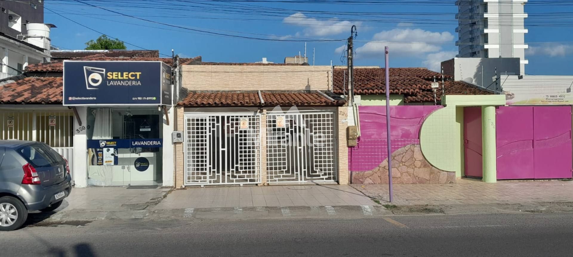 Casa Para Vender com 5 quartos sendo 2 suítes no bairro Capuchinhos em Feira De Santana
