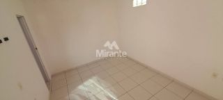 Casa Para Vender com 5 quartos sendo 2 suítes no bairro Capuchinhos em Feira De Santana