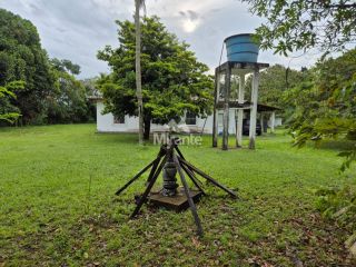 Sítio Para Vender com 4 quartos sendo 2 suítes no bairro Oliveira dos Campinhos em Santo Amaro