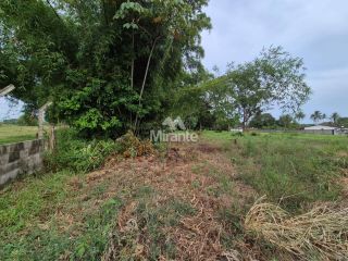 Sítio Para Vender com 4 quartos sendo 2 suítes no bairro Oliveira dos Campinhos em Santo Amaro
