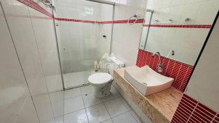 Casa Para Alugar com 3 quartos sendo 1 suíte no bairro Ponto Central em Feira De Santana