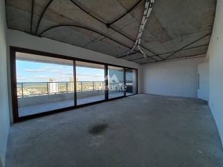 Apartamento Para Vender com 3 quartos, sendo 3 suítes no bairro Santa Mônica em Feira De Santana