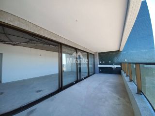 Apartamento Para Vender com 3 quartos, sendo 3 suítes no bairro Santa Mônica em Feira De Santana