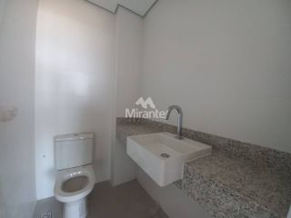 Apartamento Para Vender com 3 quartos, sendo 3 suítes no bairro Santa Mônica em Feira De Santana