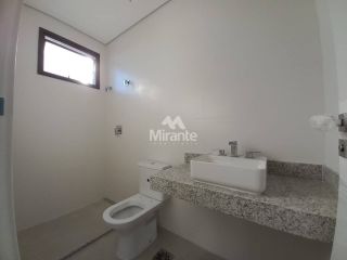 Apartamento Para Vender com 3 quartos, sendo 3 suítes no bairro Santa Mônica em Feira De Santana