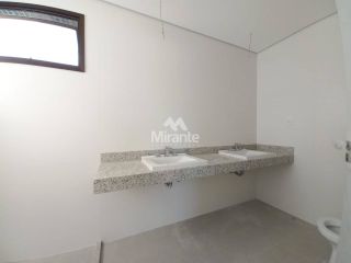 Apartamento Para Vender com 3 quartos, sendo 3 suítes no bairro Santa Mônica em Feira De Santana
