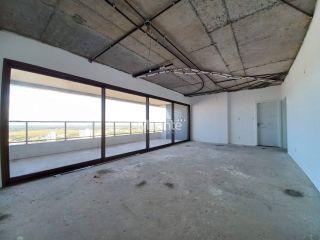 Apartamento Para Vender com 3 quartos, sendo 3 suítes no bairro Santa Mônica em Feira De Santana