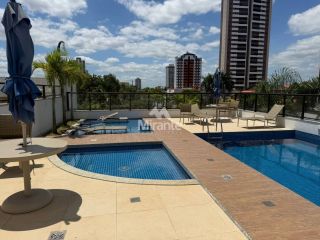 Apartamento Para Alugar com 3 quartos sendo 1 suíte no bairro Santa Mônica em Feira De Santana