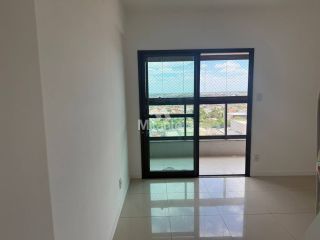 Apartamento Para Alugar com 3 quartos sendo 1 suíte no bairro Santa Mônica em Feira De Santana