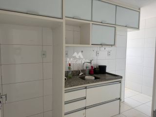 Apartamento Para Alugar com 3 quartos sendo 1 suíte no bairro Santa Mônica em Feira De Santana