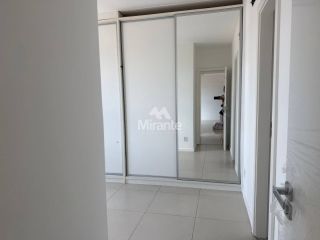 Apartamento Para Alugar com 3 quartos sendo 1 suíte no bairro Santa Mônica em Feira De Santana