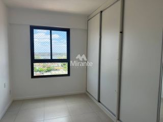 Apartamento Para Alugar com 3 quartos sendo 1 suíte no bairro Santa Mônica em Feira De Santana