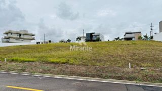 Lote / Terreno de Condomínio Para Vender no bairro Novo Horizonte em Feira De Santana