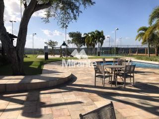 Lote / Terreno de Condomínio Para Vender no bairro Novo Horizonte em Feira De Santana