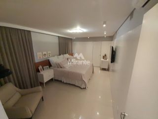 Casa de Condomínio Para Vender com 3 quartos sendo 3 suítes no bairro jomafa em Feira De Santana