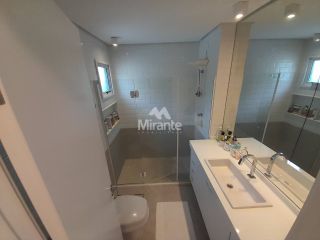 Casa de Condomínio Para Vender com 3 quartos sendo 3 suítes no bairro jomafa em Feira De Santana