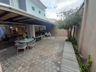 Casa de Condomínio Para Vender com 3 quartos sendo 3 suítes no bairro jomafa em Feira De Santana