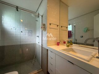 Casa de Condomínio Para Vender com 3 quartos sendo 3 suítes no bairro jomafa em Feira De Santana