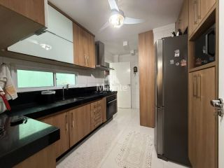 Casa de Condomínio Para Vender com 3 quartos sendo 3 suítes no bairro jomafa em Feira De Santana