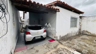 Casa Para Vender com 3 quartos sendo 2 suítes no bairro Capuchinhos em Feira De Santana
