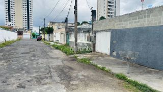 Casa Para Vender com 3 quartos sendo 2 suítes no bairro Capuchinhos em Feira De Santana