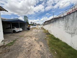 Lote / Terreno Comercial Para Vender no bairro Ponto Central em Feira De Santana