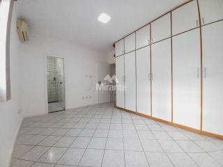 Casa de Condomínio Para Alugar com 3 quartos 1 suíte no bairro Lagoa Salgada em Feira De Santana