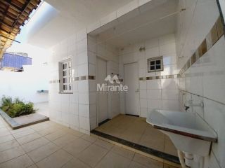 Casa de Condomínio Para Alugar com 3 quartos 1 suíte no bairro Lagoa Salgada em Feira De Santana