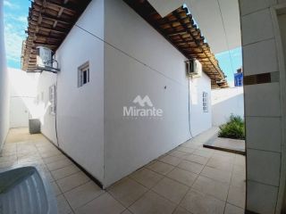 Casa de Condomínio Para Alugar com 3 quartos 1 suíte no bairro Lagoa Salgada em Feira De Santana