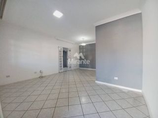 Casa de Condomínio Para Alugar com 3 quartos 1 suíte no bairro Lagoa Salgada em Feira De Santana