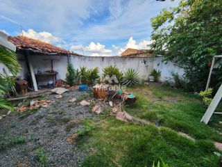 Casa Para Vender com 6 quartos sendo 2 suítes no bairro Parque Ipê em Feira De Santana