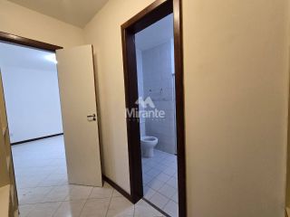 Casa de Condomínio Para Alugar com 2 quartos sendo 2 suítes no bairro Sim Feira De Santana