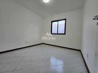 Casa de Condomínio Para Alugar com 2 quartos sendo 2 suítes no bairro Sim Feira De Santana