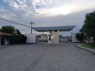 Casa de Condomínio Para Alugar com 2 quartos sendo 2 suítes no bairro Sim Feira De Santana