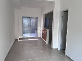 Casa de Condomínio Para Alugar com 2 quartos sendo 1 suíte no bairro Papagaio em Feira De Santana