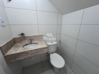 Casa de Condomínio Para Alugar com 2 quartos sendo 1 suíte no bairro Papagaio em Feira De Santana